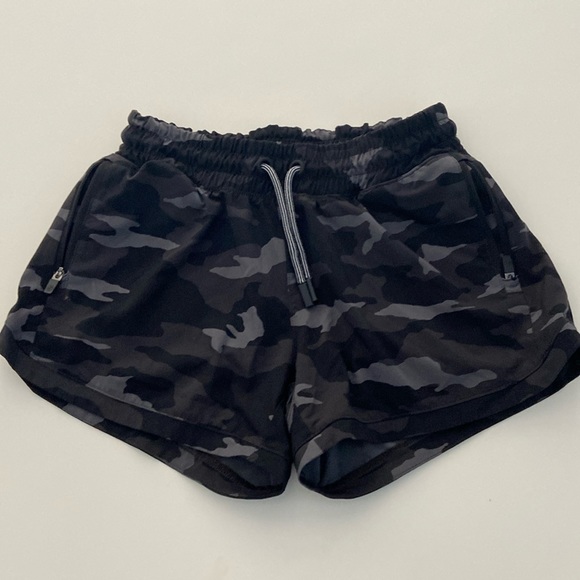 Athleta Girl Other - Athleta Girl All Play Athletic shorts black camo sz large (12) Elastic pull-on